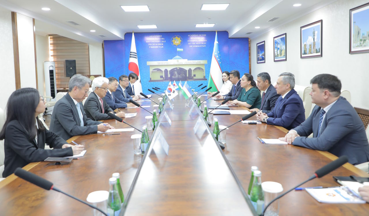 Ichki ishlar vazirligi akademiyasiga Koreya kriminologiya va adliya instituti rahbari boshchiligida delegatsiya tashrif buyurdi.